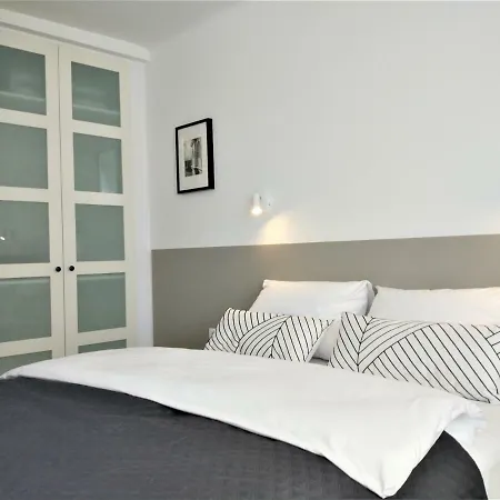 Appartement Center Zelazna, Next To Warsaw's Business District & Fabryka Norblina, By Warsawskyline