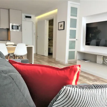 Center Zelazna, Next To Warsaw's Business District & Fabryka Norblina, By Warsawskyline Apartment Warsaw